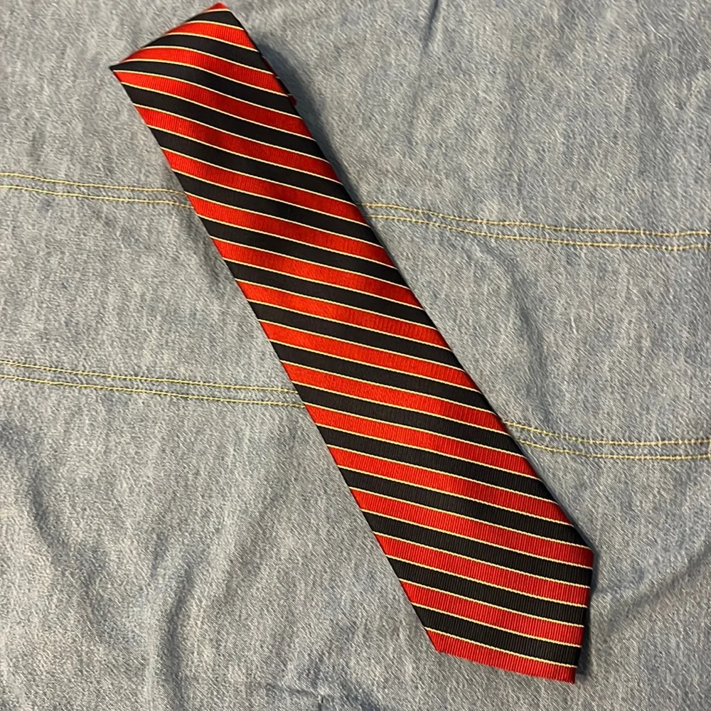 Club Room Boy’s Tie